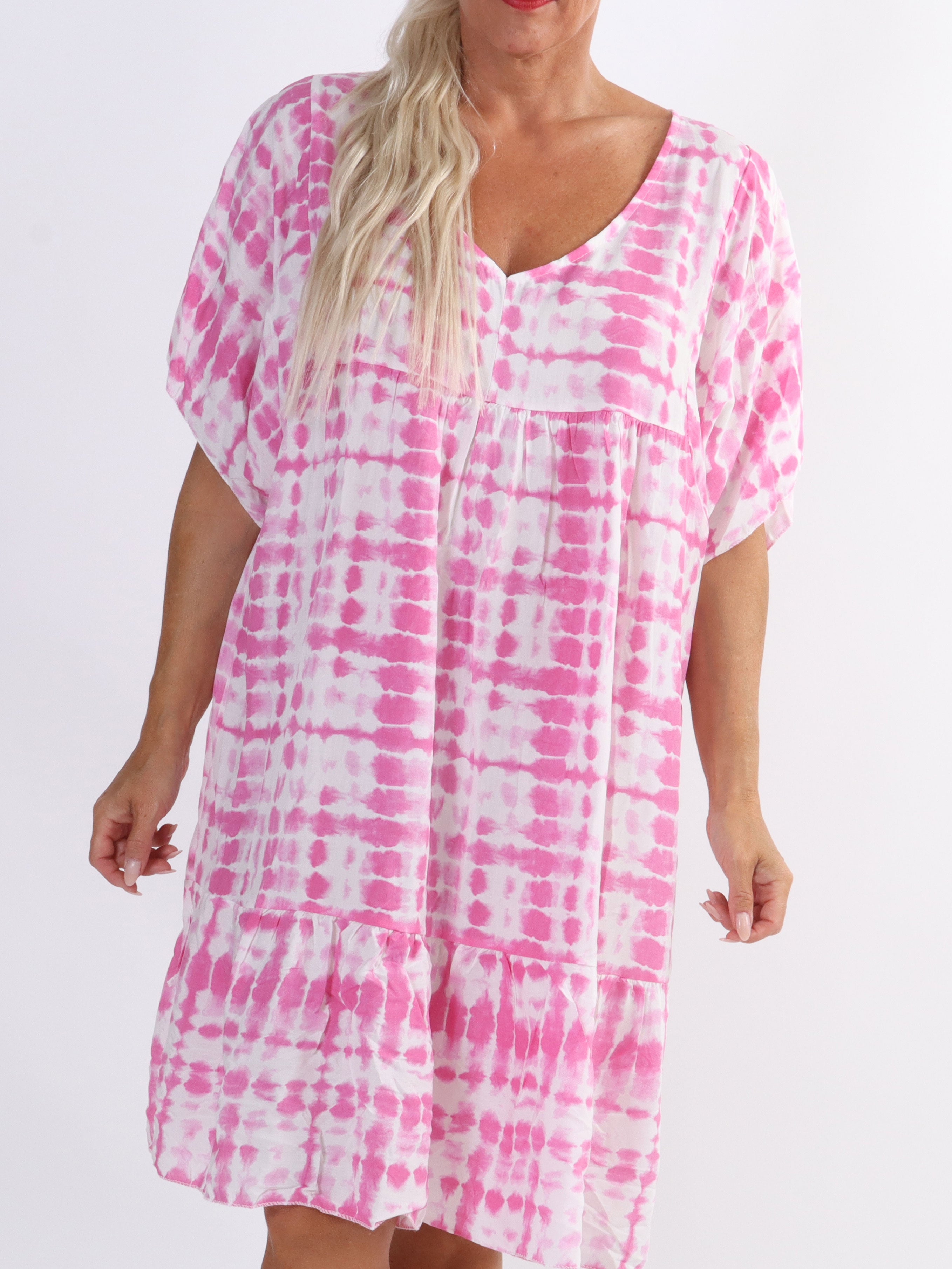 Amanza - Sød plus size tunikakjole i viskose med batikmønster